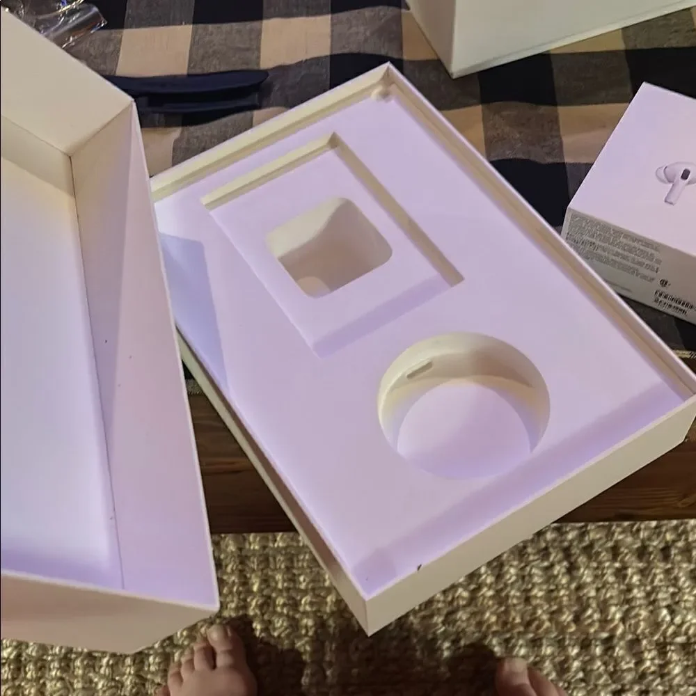 Apple products Boxes ONLY ‼️ with Black Apple Watch band